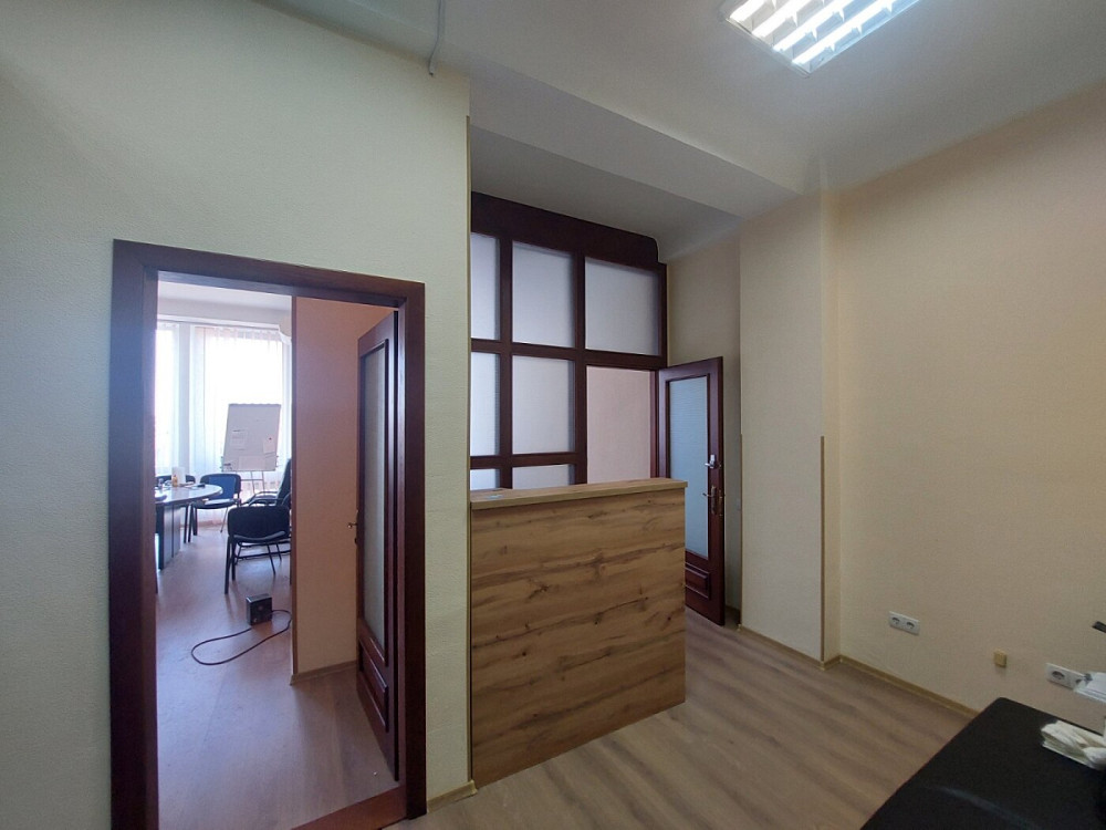 Продаж офісне приміщення на площадь Соломенская, д.2 приміщень - 5, поверх - 6/9 Киев - изображение 2