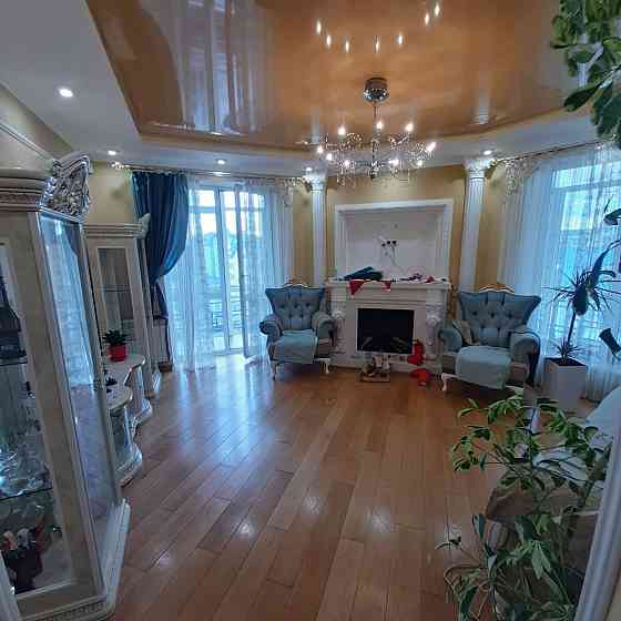 Продаж Квартира 3-кімнатна, 8/12 поверх на вул. Володимира Великого Івано-Франківськ