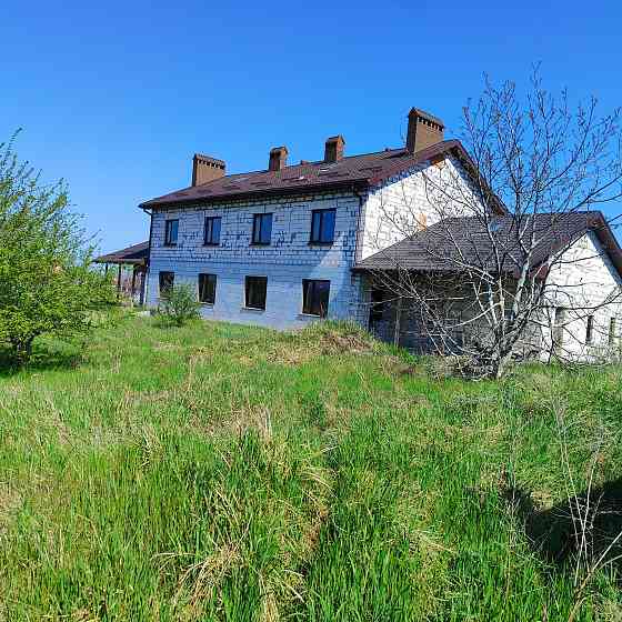 Продам большой дом-дуплекс в с. Нерубайское. Нерубайське