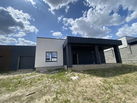 Продаж 1-поверховий   160 кв.м 3 кімн. на Кулика і Гудачека (Макарова) вулиця Рівне - фото 1