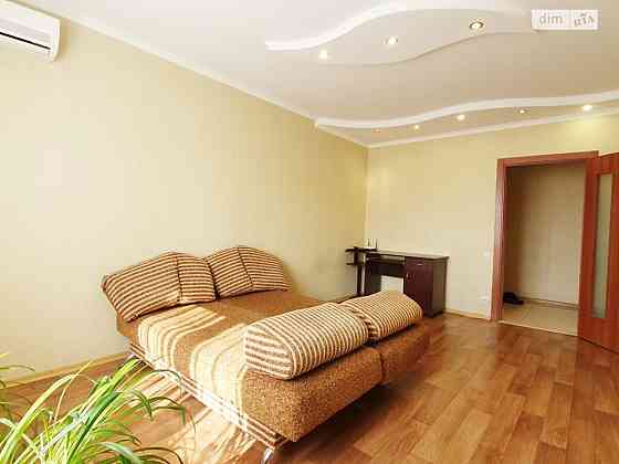 Оренда Квартира 1-кімнатна, 19/22 поверх на Ващенка Григорія, 1 Київ