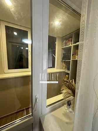 Продаж Квартира 1-кімнатна, 2/9 поверх на Каштановая вул., д. 8 Киев