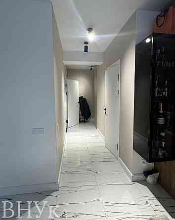 Продаж Квартира 2-кімнатна, 2/10 поверх на вул. Миру Ternopil'