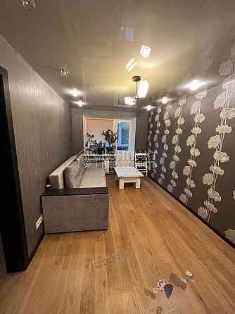 Продаж Квартира 3-кімнатна, 3/5 поверх на вул. Академіка Проскури Харків