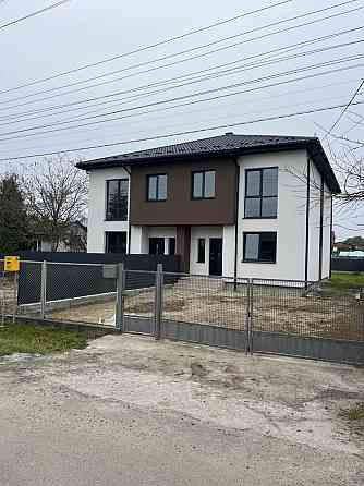 Продаж Будинок 4-кімнатний на вул. В. Івасюка 