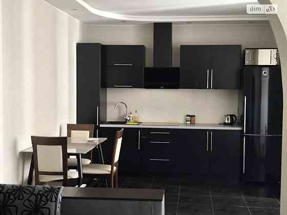 Оренда Квартира 2-кімнатна, 11/24 поверх на Миколи Амосова, 4 Kiev