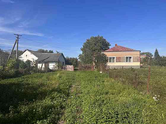 Продаж Будинок 3-кімнатний на вул. Південна Оброшине