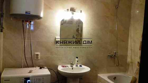 Оренда Квартира 2-кімнатна, 22/25 поверх на Крушельницкой Соломии ул. Київ