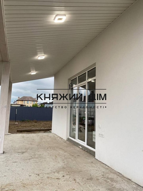 Продажа нового дома с ремонтом, мебелью, техникой в с. Святопетровское. № 2210746  - фото 3