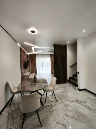 Продаж 2-поверховий Котедж з ділянкою 2.3 сот 130 кв.м 3 кімн. на Калиновського Ужгород