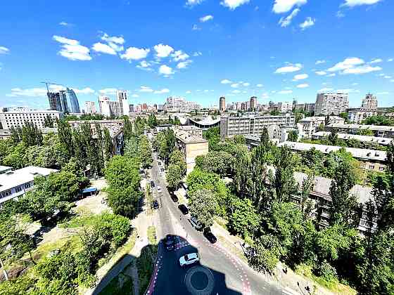 Продаж Квартира 3-кімнатна, 12/20 поверх на Підвисоцького Професора вул., д. 6-В Київ