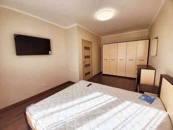 Оренда Квартира 1-кімнатна, 27/27 поверх на ул. Вишняковская Київ