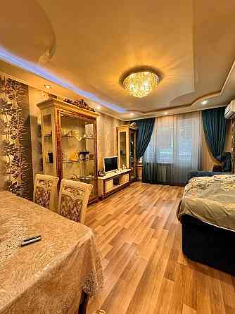 Продаж Квартира 3-кімнатна, 15/16 поверх на Ревуцького вул., д. 19/1 Київ