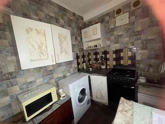 Оренда Квартира 2-кімнатна, 5/5 поверх на Воскресенський проспект, 23а Киев