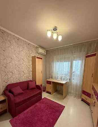 Продаж Квартира 3-кімнатна, 9/15 поверх на улица Эрнста, д.8 Киев