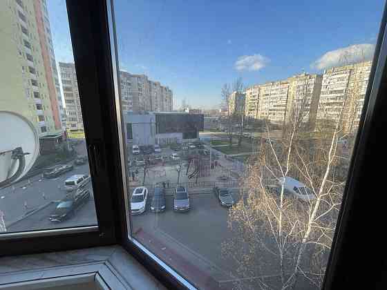 Продаж Квартира 3-кімнатна, 4/10 поверх на Лісківська вул., д. 5 Киев