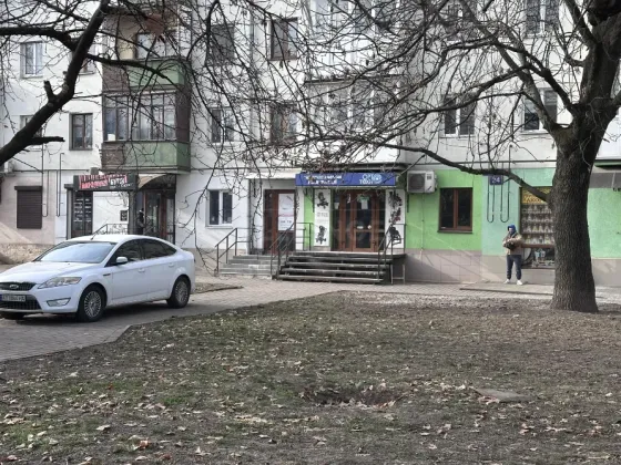 Продаж Приміщення в житловому будинку площа 29 кв.м 1-й поверх на Привокзальна площа Івано-Франківськ