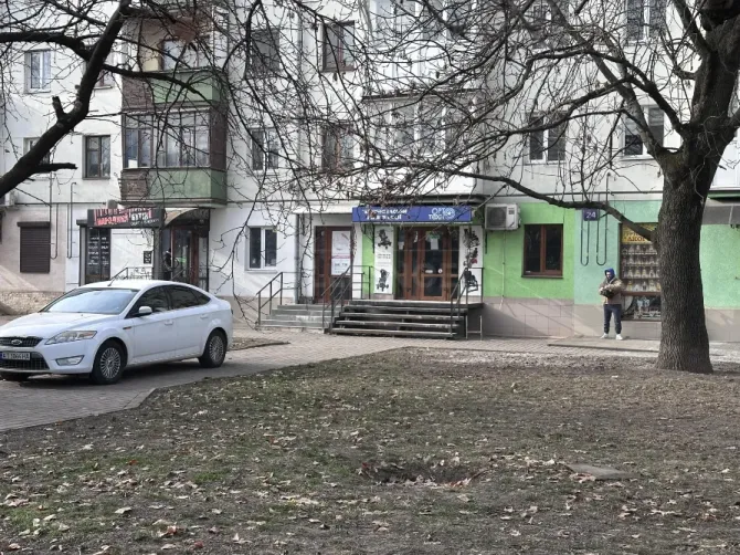 Продаж Приміщення в житловому будинку площа 29 кв.м 1-й поверх на Привокзальна площа Івано-Франківськ - фото 2