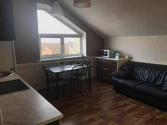 Оренда Квартира 2-кімнатна, 3/3 поверх на 162-Садовая ул. Київ