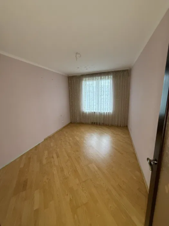 Продаж Квартира 3-кімнатна, 9/18 поверх на Здановскої, 58а Київ