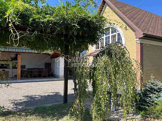 Продаж Будинок 4-кімнатний на вул. Будівельна Сіряки