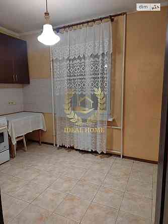Однокімнатна квартира з косметичним ремонтом Киев