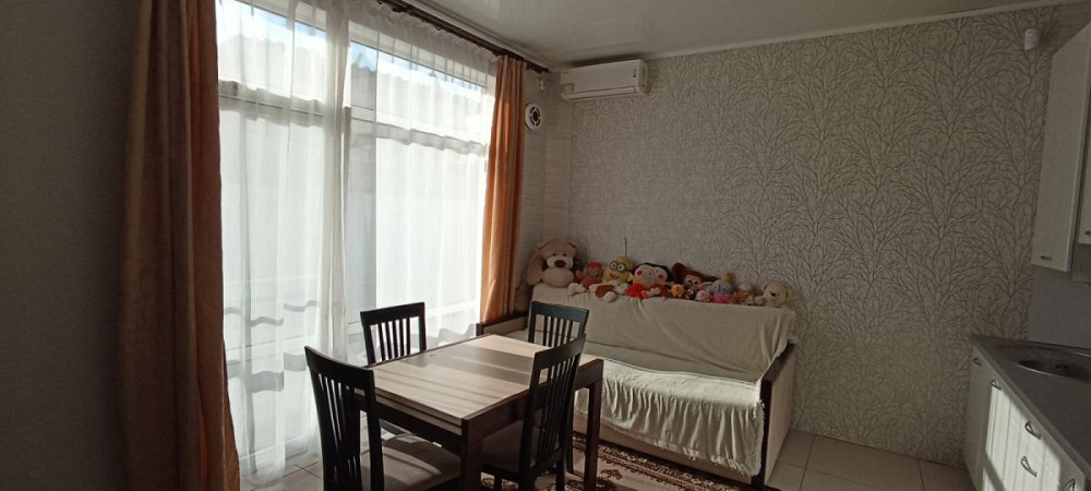 Продається двокімнатний таунхаус з ремонтом, на вул. Далека Одеса - фото 1