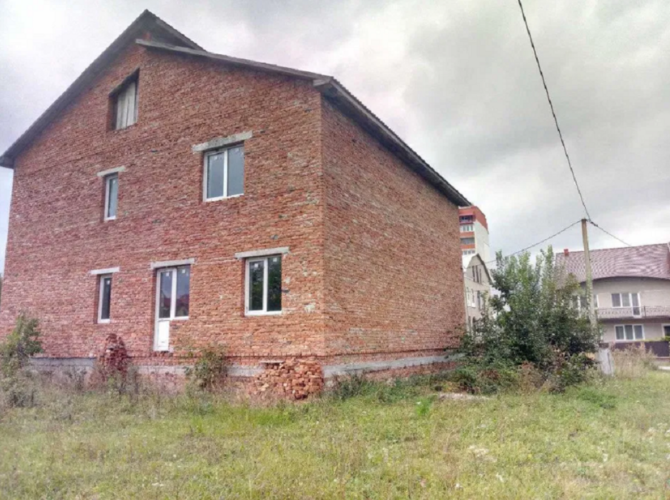 Продаж приватного будинку 400 м.кв., Велика Березовиця Велика Березовиця - фото 2