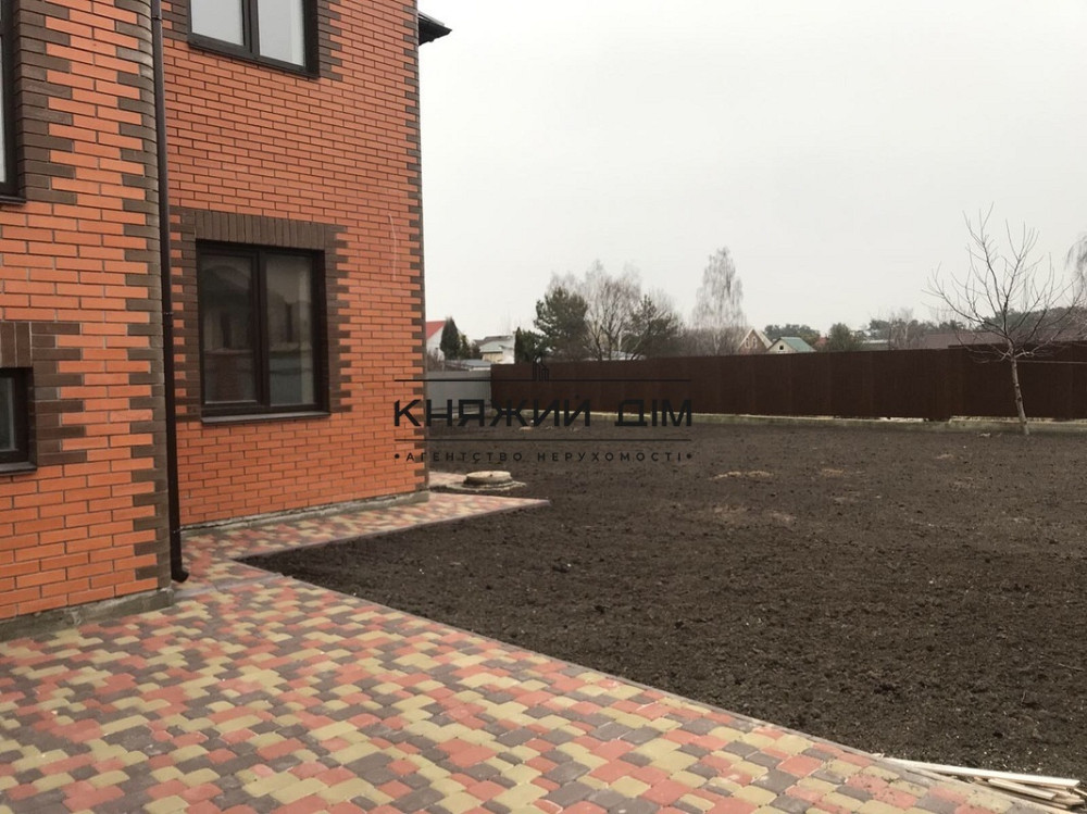 Продажа просторного дома в Софиевской Борщаговке. № 228895  - фото 2