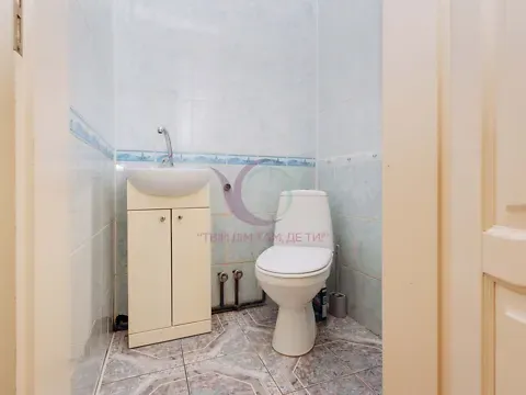 Продаж 3к Квартира 88 кв.м Київська вулиця 1 Чернівці - фото 4