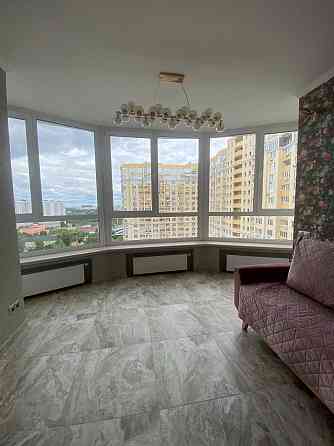 Продаж Квартира 3-кімнатна, 18/25 поверх на Максимовича Михайла вул., д. 3Д Kiev