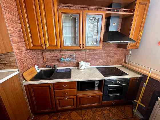 Продаж Квартира 3-кімнатна, 12/17 поверх на Ахматової Анни вул., д. 31 Київ