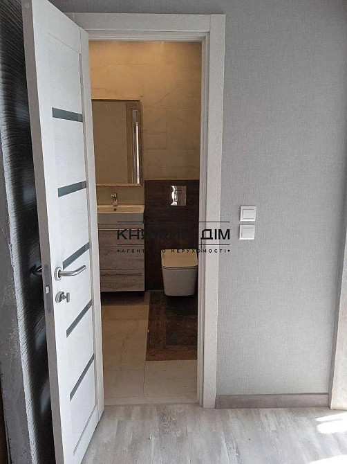 Продаж Квартира 2-кімнатна, 27/27 поверх на Вишняковская ул. Київ - фото 9