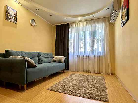 Продаж Квартира 2-кімнатна, 2/4 поверх на Смілянська вул., д. 9 Київ