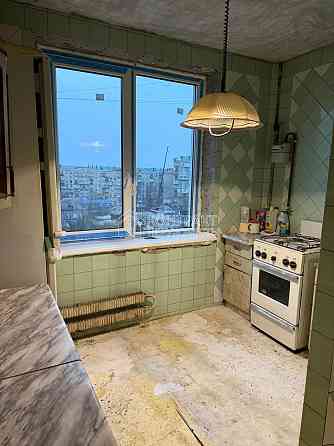 Продаж Квартира 3-кімнатна, 11/12 поверх на вул. Тарасівська Харьков