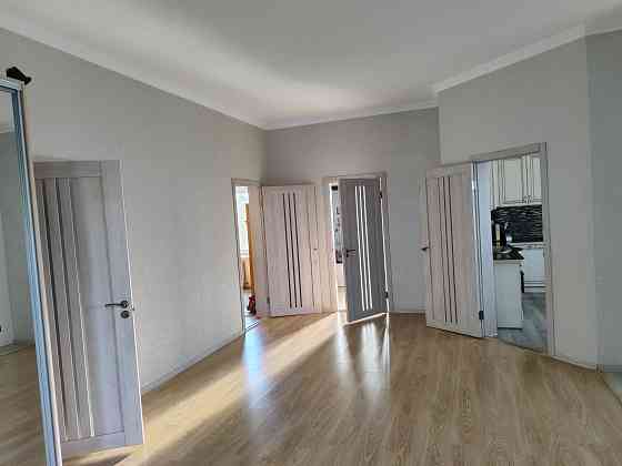 Продаётся новый,2х этажный  дом в с.Усатово. Усатове