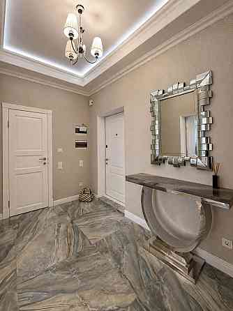 Продаж Квартира 2-кімнатна, 18/24 поверх на Коновальця Євгена вул., д. 34А Київ