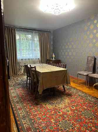 Оренда Квартира 3-кімнатна, 1/5 поверх на вул. Героїв Праці Харків