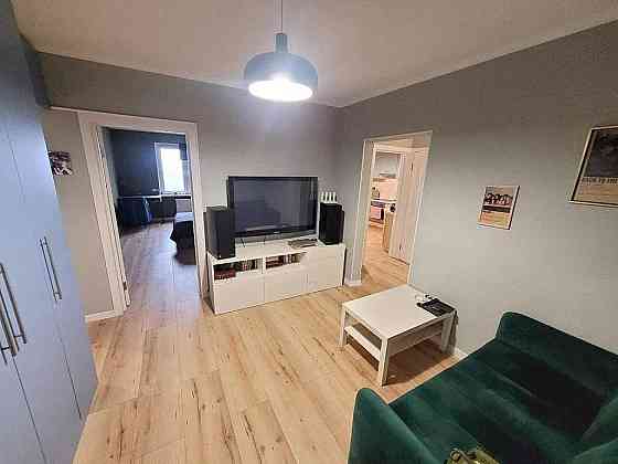 Продаж Квартира 2-кімнатна, 17/25 поверх на Науки вул., д. 60 Київ