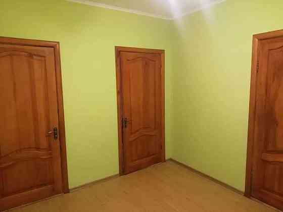 Оренда Квартира 3-кімнатна, 10/16 поверх на ул. Здолбуновская Київ