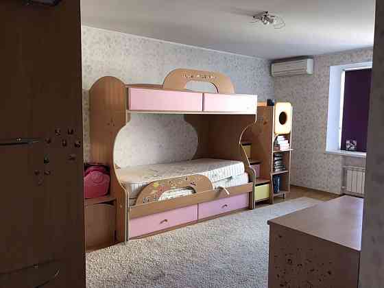 Оренда Квартира 2-кімнатна, 8/9 поверх на Братиславская вул., д. 7 Киев