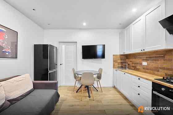 Продаж Квартира 1-кімнатна, 1/6 поверх на Метрологічна вул., д. 54 Київ