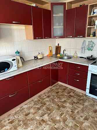 Продаж Квартира 3-кімнатна, 4/9 поверх на вул. Глобінська Kharkiv