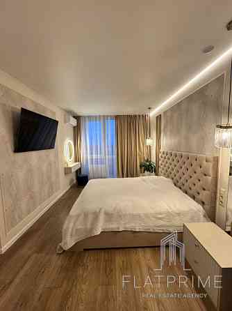 Продаж Квартира 2-кімнатна, 6/9 поверх на Зарічна вул., д. 6 Київ