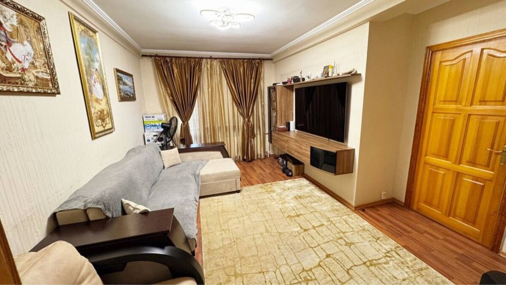 Продаж Квартира 2-кімнатна, 5/5 поверх на Строителей, 4а Київ - фото 1