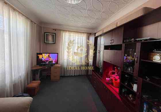 продаю 3 к квартиру вул Кирилівська Київ