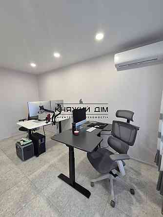 Оренда офісне приміщення на Днепровская Набережная поверх - 2/20 Kiev