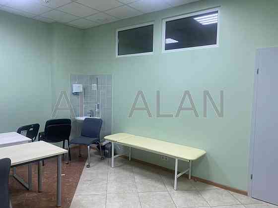 Оренда Будинок 11-кімнатний на Кудрявська вул., 31/33 Київ