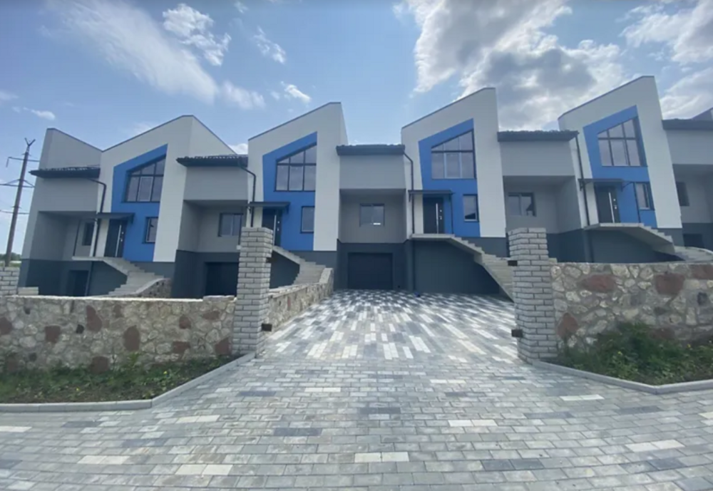 Продаж 2 поверхового таунхауса з ділянкою на 2 сотки, 147 кв. м, 5 кімнат, Байківці Байківці - фото 1