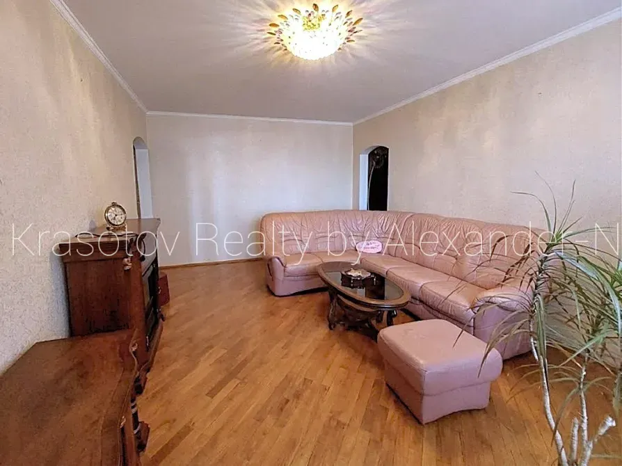 Продаж 3к Квартира 65 кв.м Инглези, 3/3 Одеса - фото 1